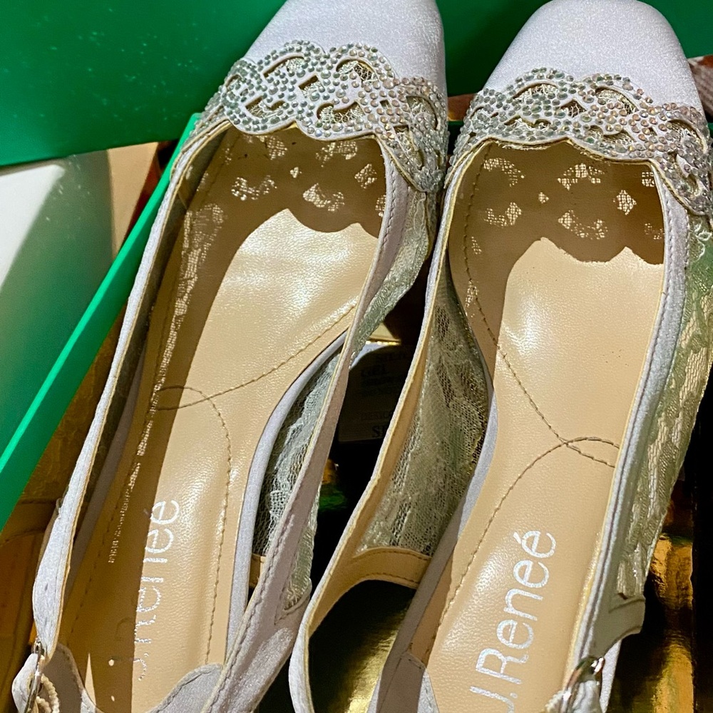 J.Renee Silver Lace/Satin Flats